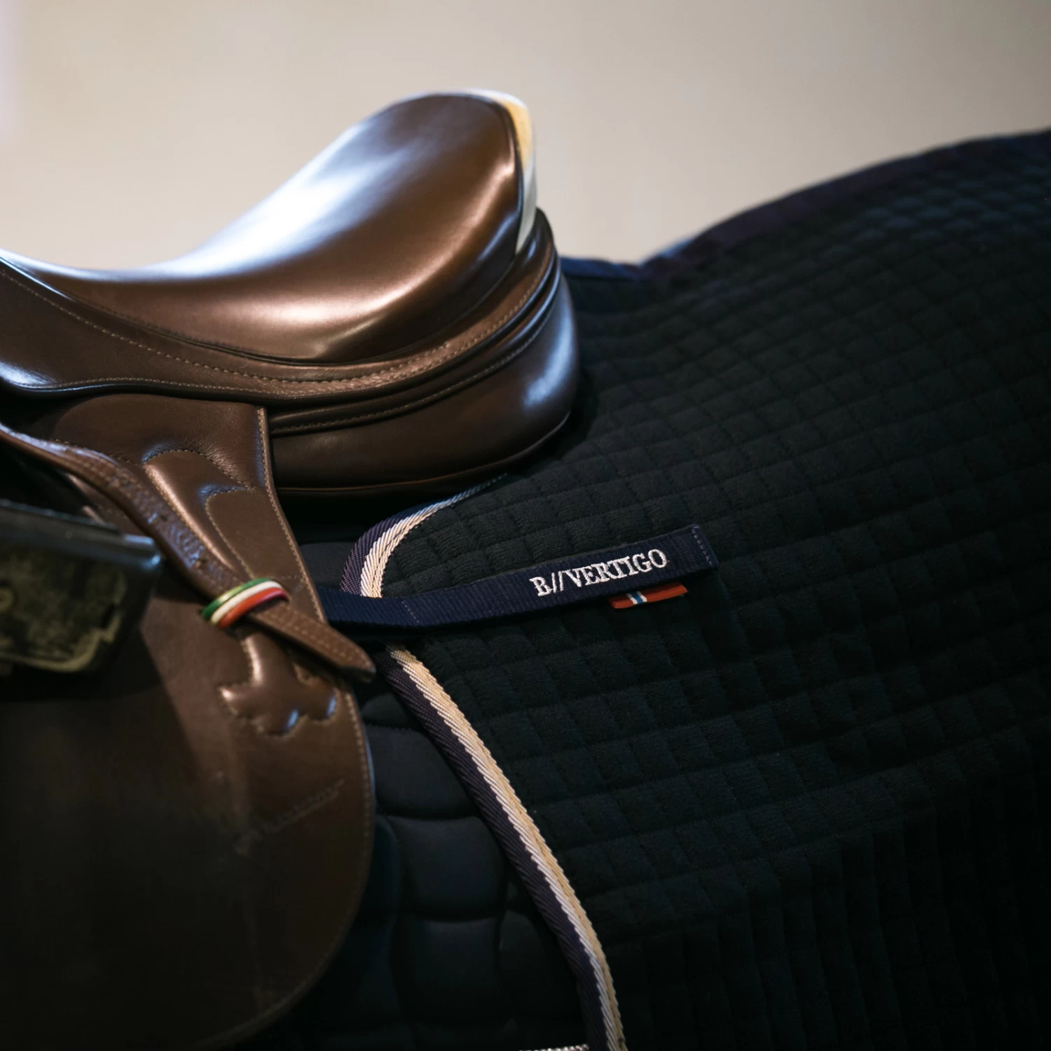 B Vertigo Concord Trainingsdecke – Bild 6